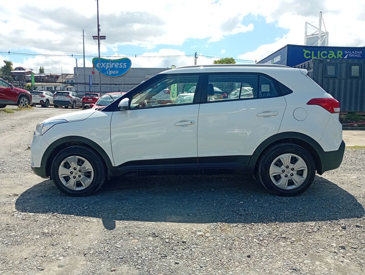 HYUNDAI - 4