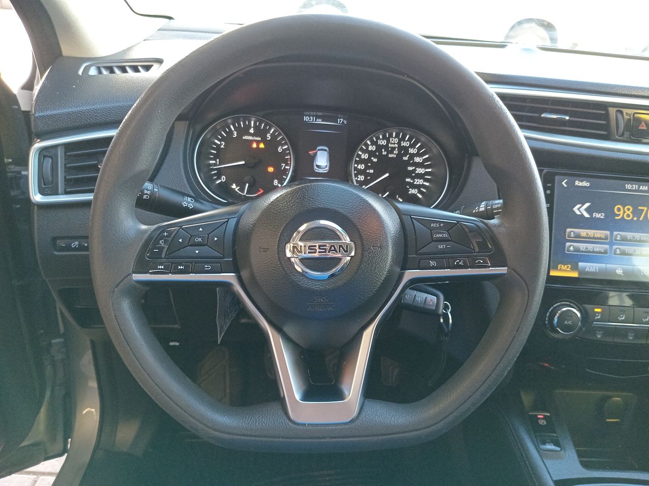 NISSAN - 25