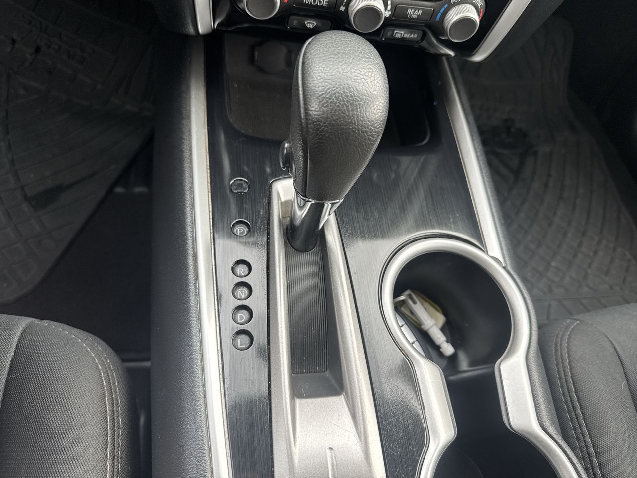 Nissan Pathfinder — foto 18 de 19