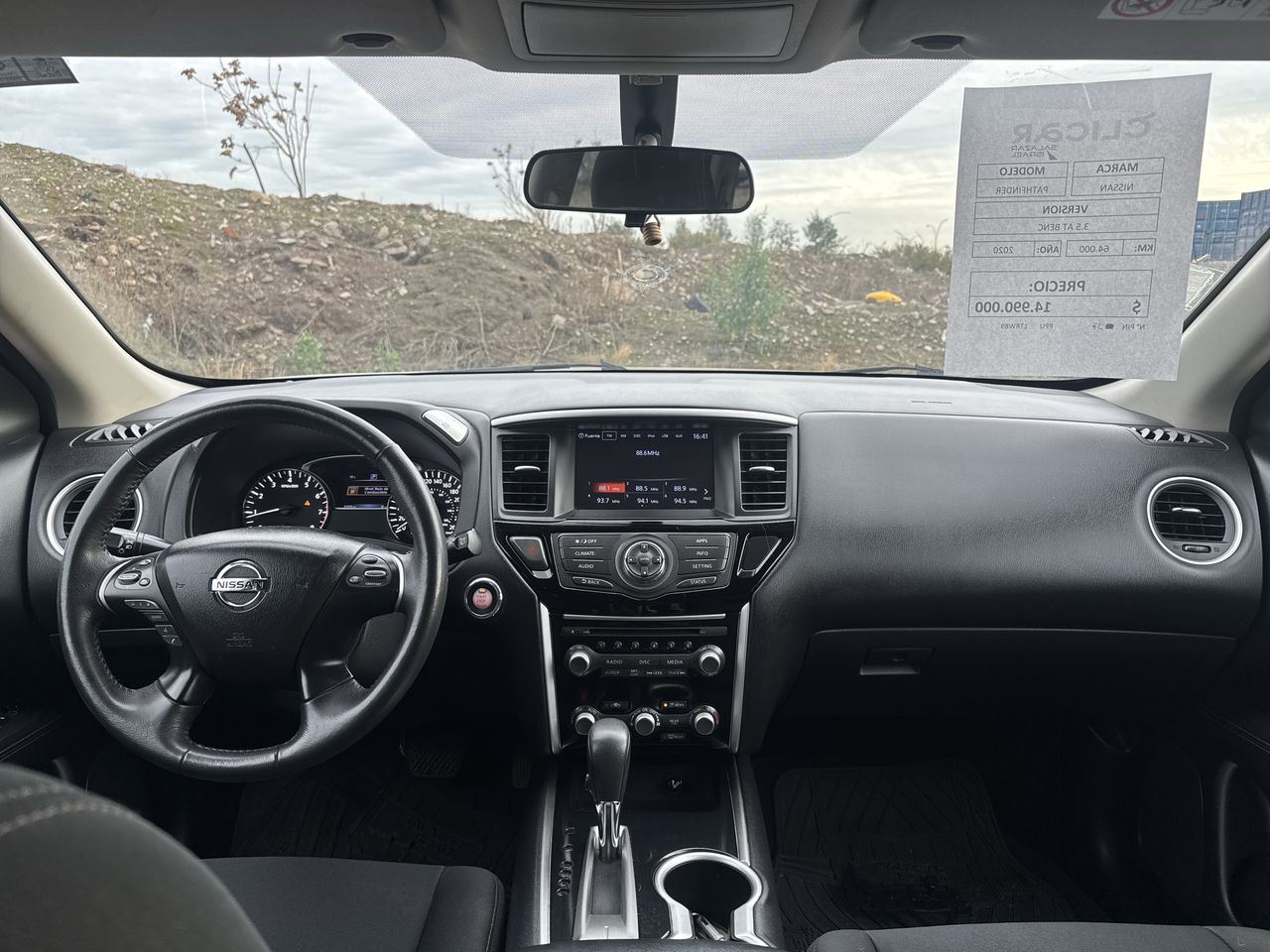 Nissan Pathfinder — foto 19 de 19