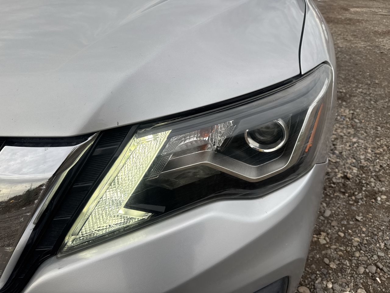 Nissan Pathfinder — foto 9 de 19