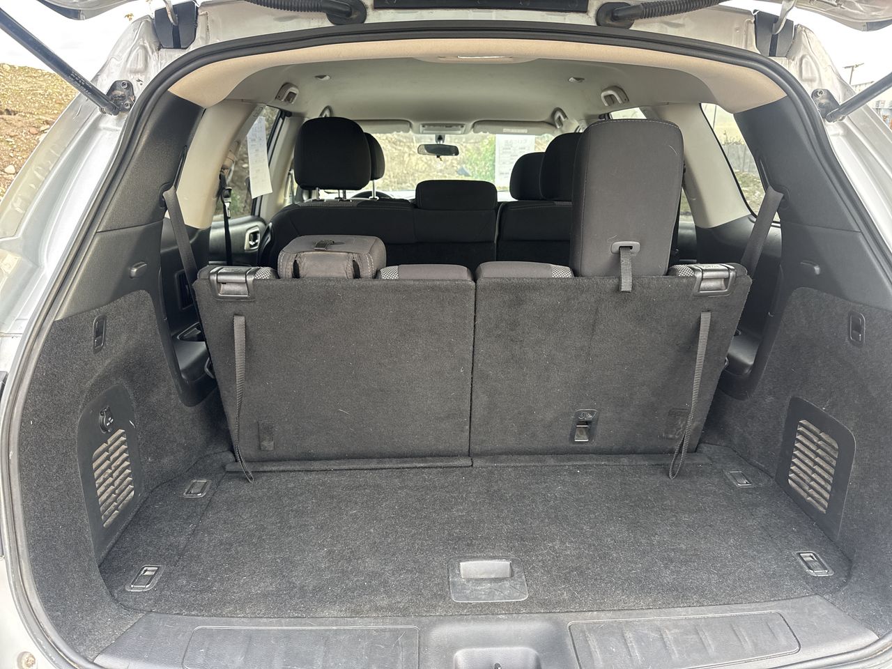 Nissan Pathfinder — foto 11 de 19
