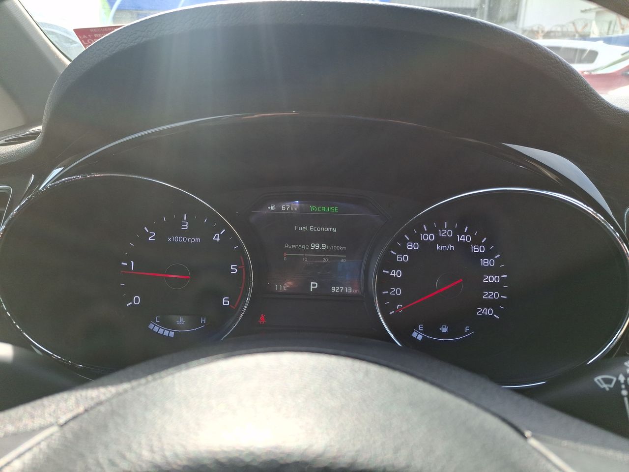 KIA Grand Carnival — foto 20 de 29