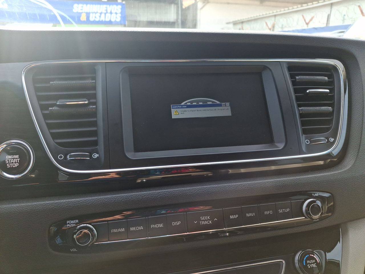 KIA Grand Carnival — foto 21 de 29