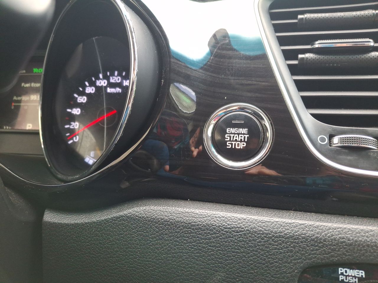 KIA Grand Carnival — foto 29 de 29