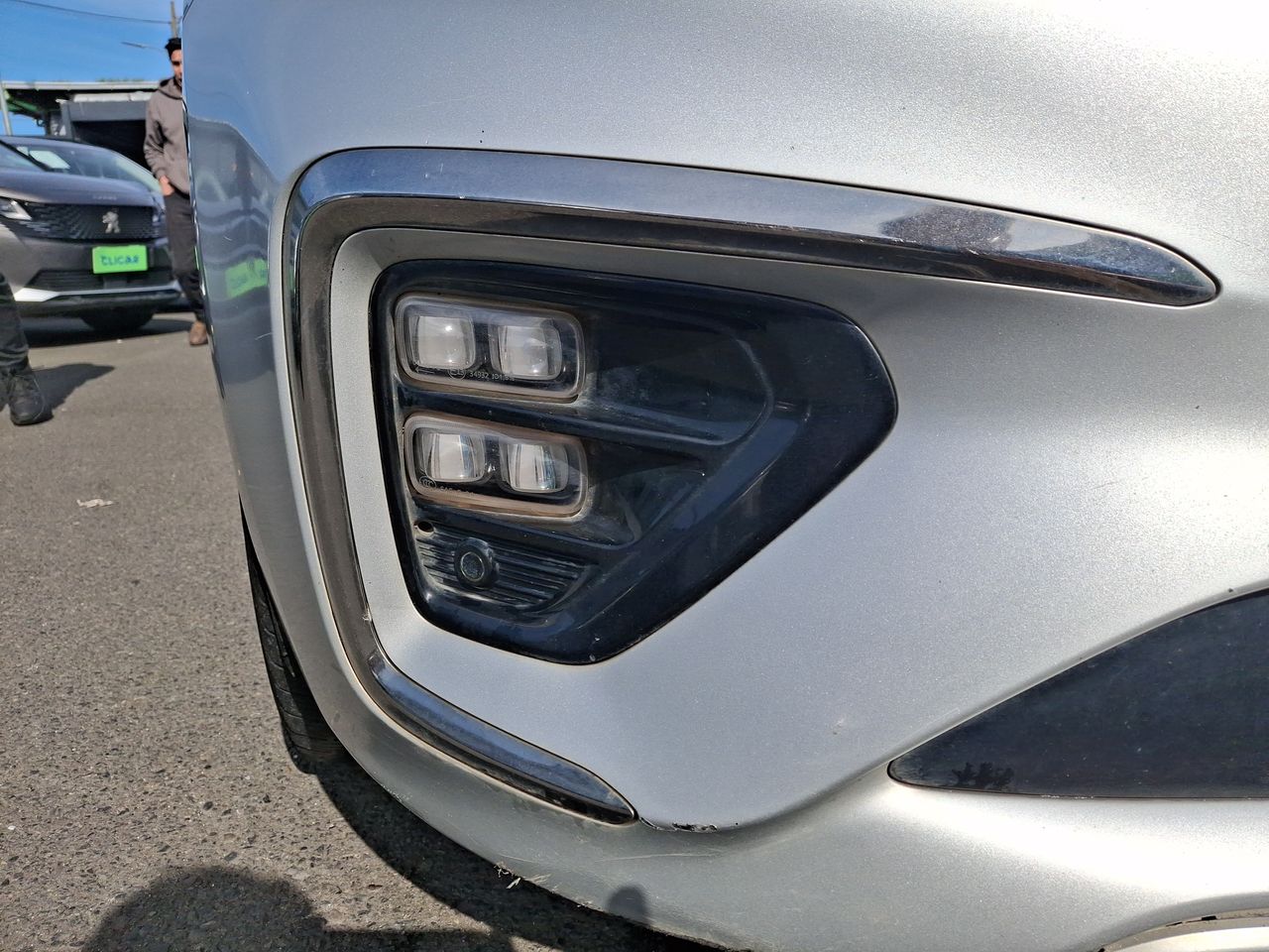 KIA Grand Carnival — foto 12 de 29