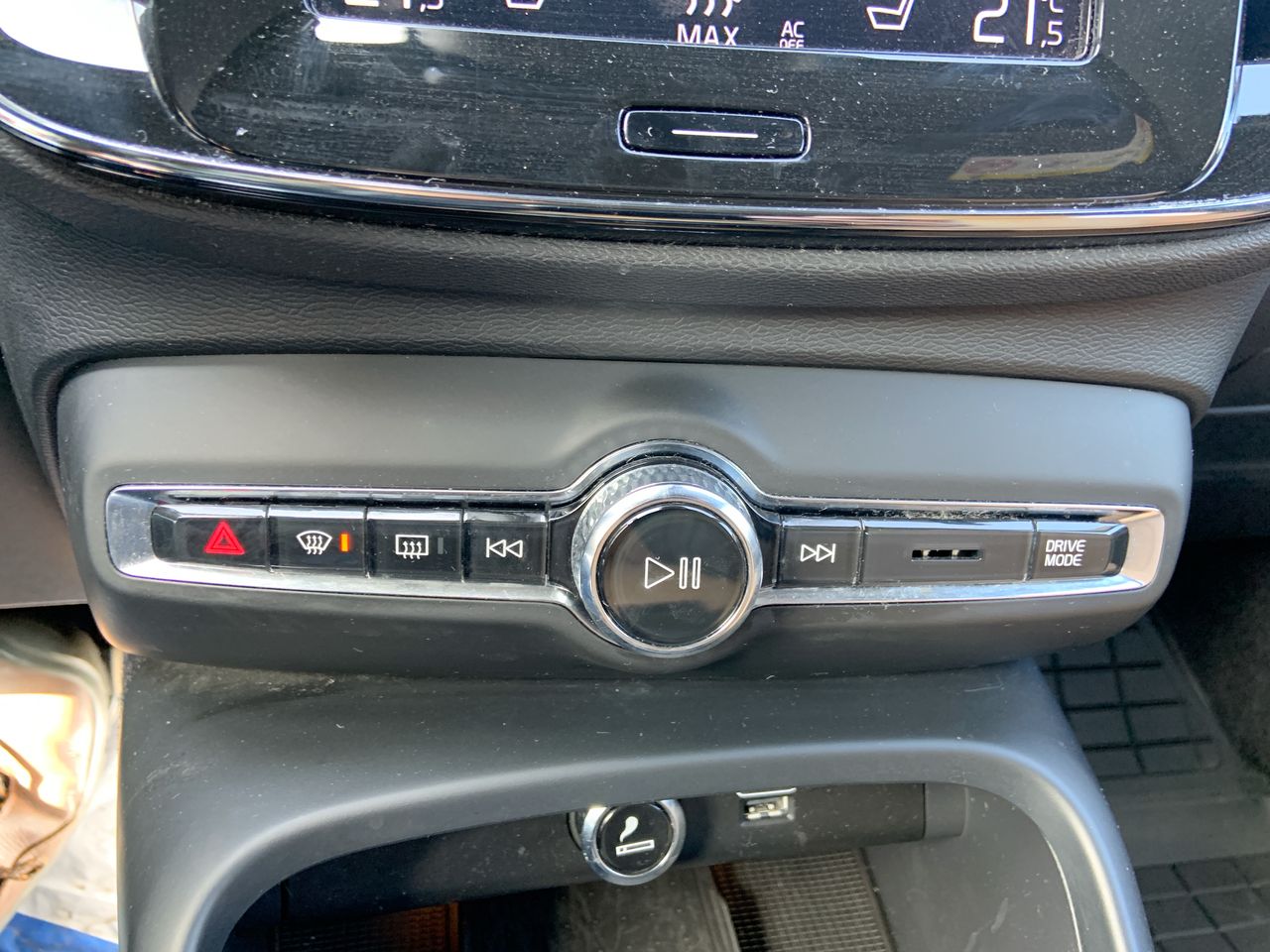 VOLVO - 33