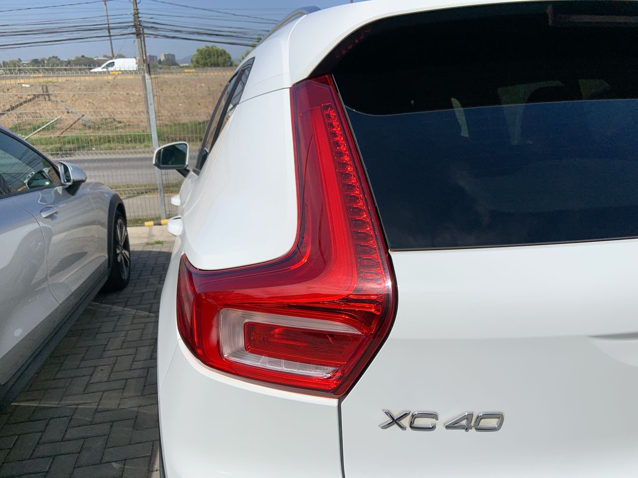 VOLVO - 25