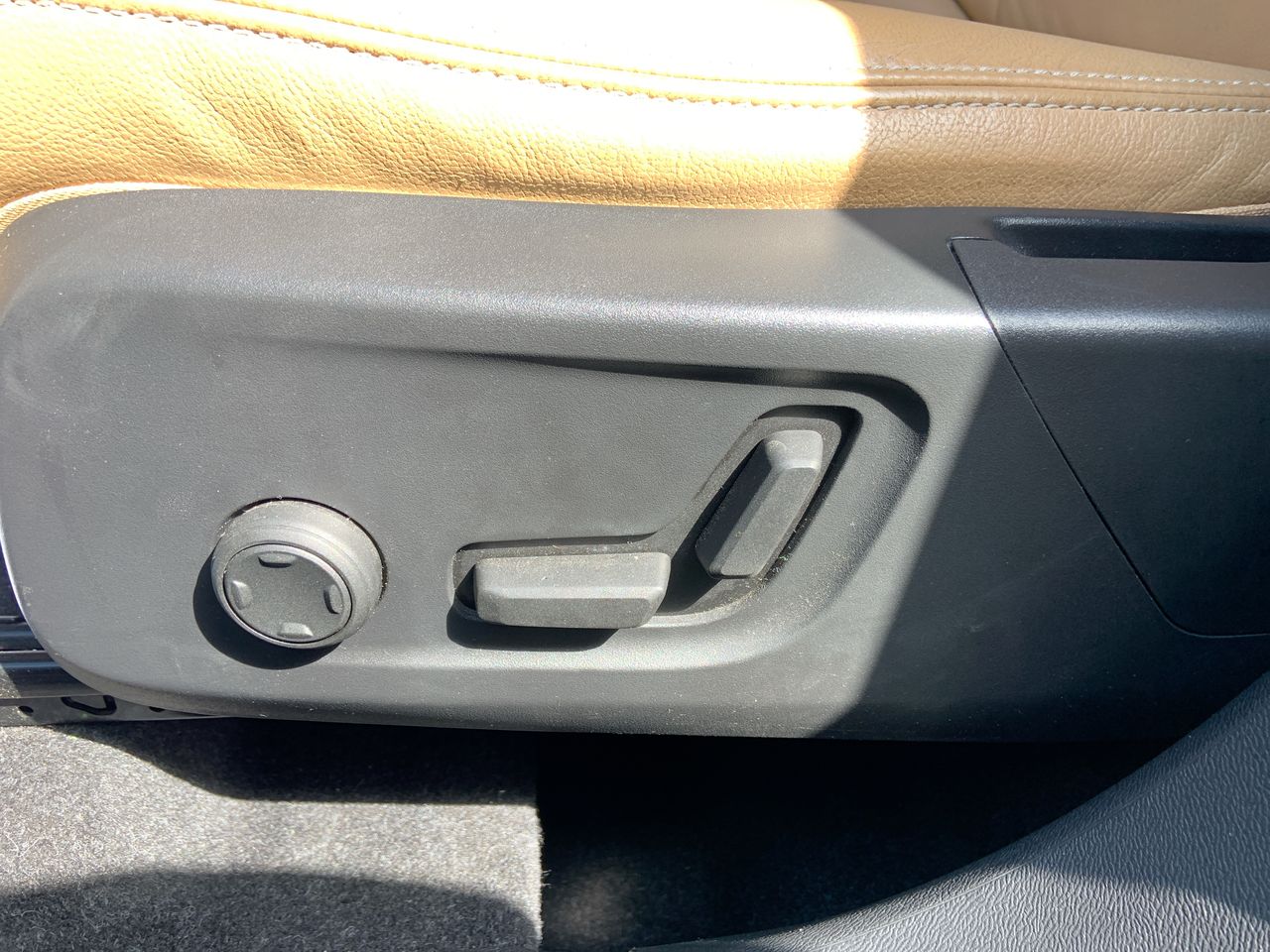 VOLVO - 28