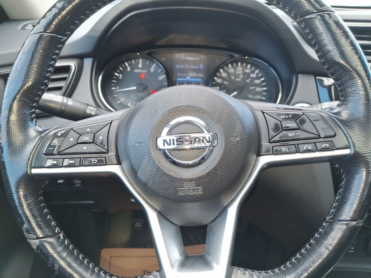 NISSAN - 17