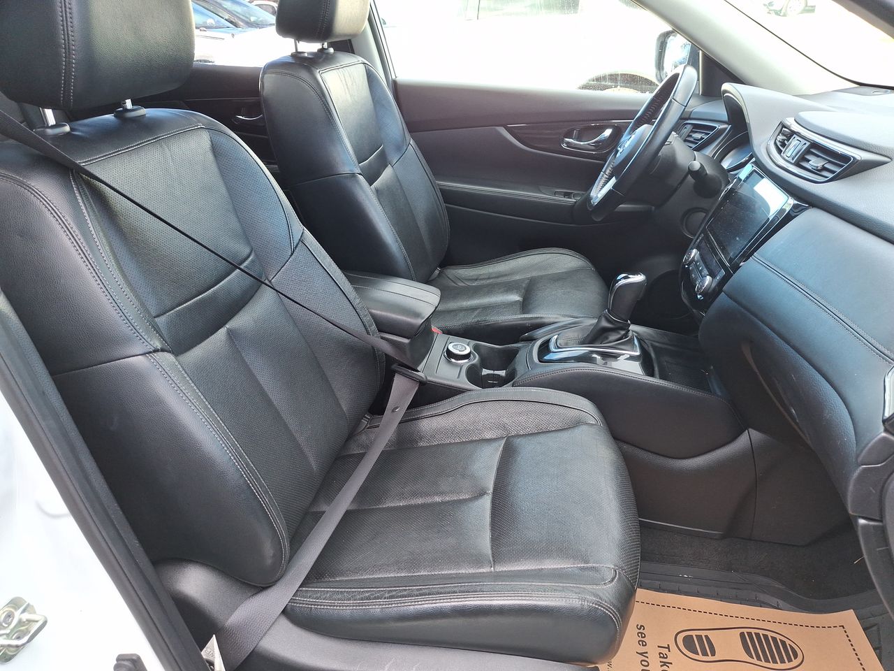 NISSAN - 25