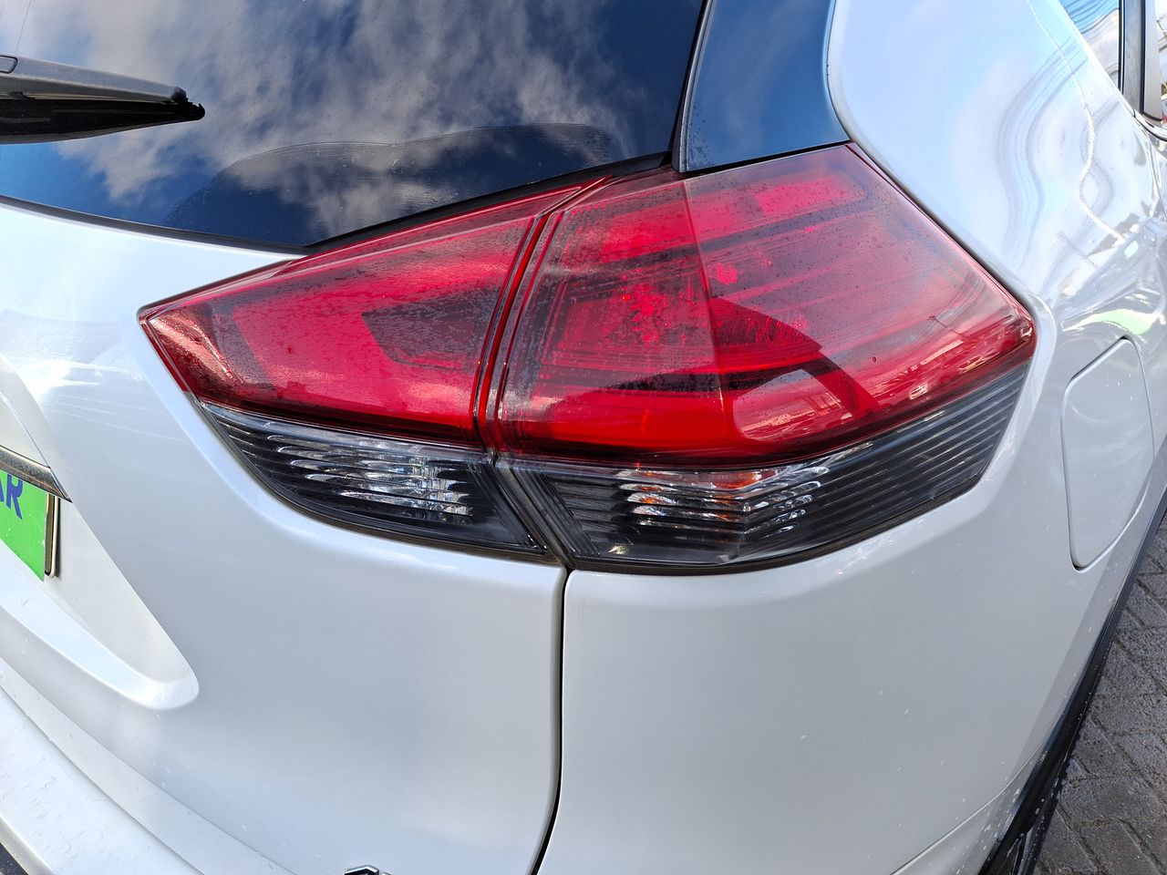 NISSAN - 11