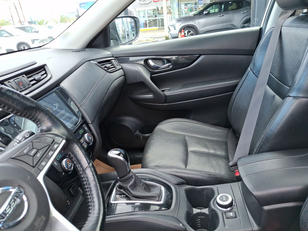 NISSAN - 1