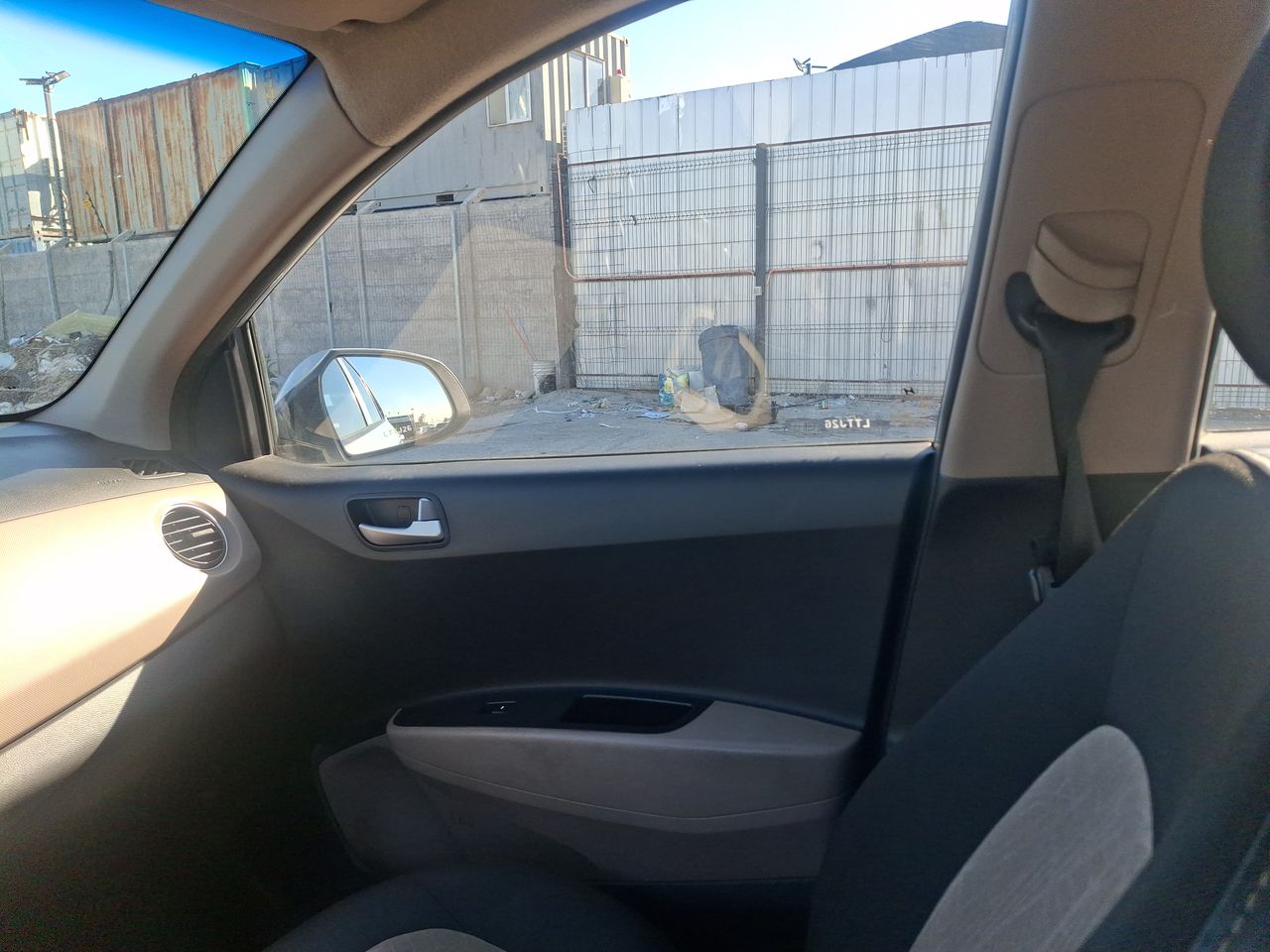 HYUNDAI - 2