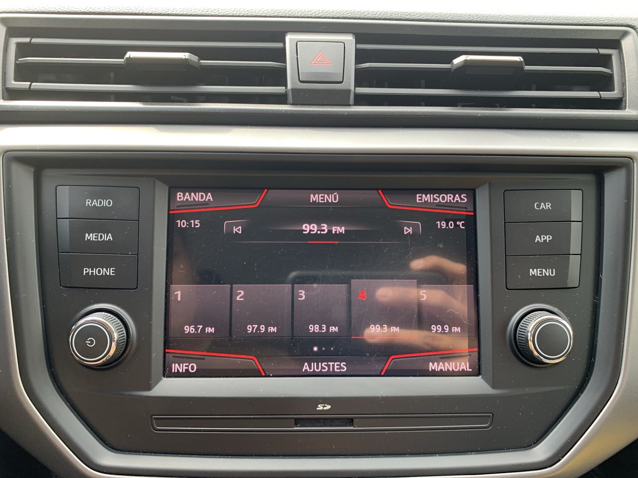 SEAT - 27