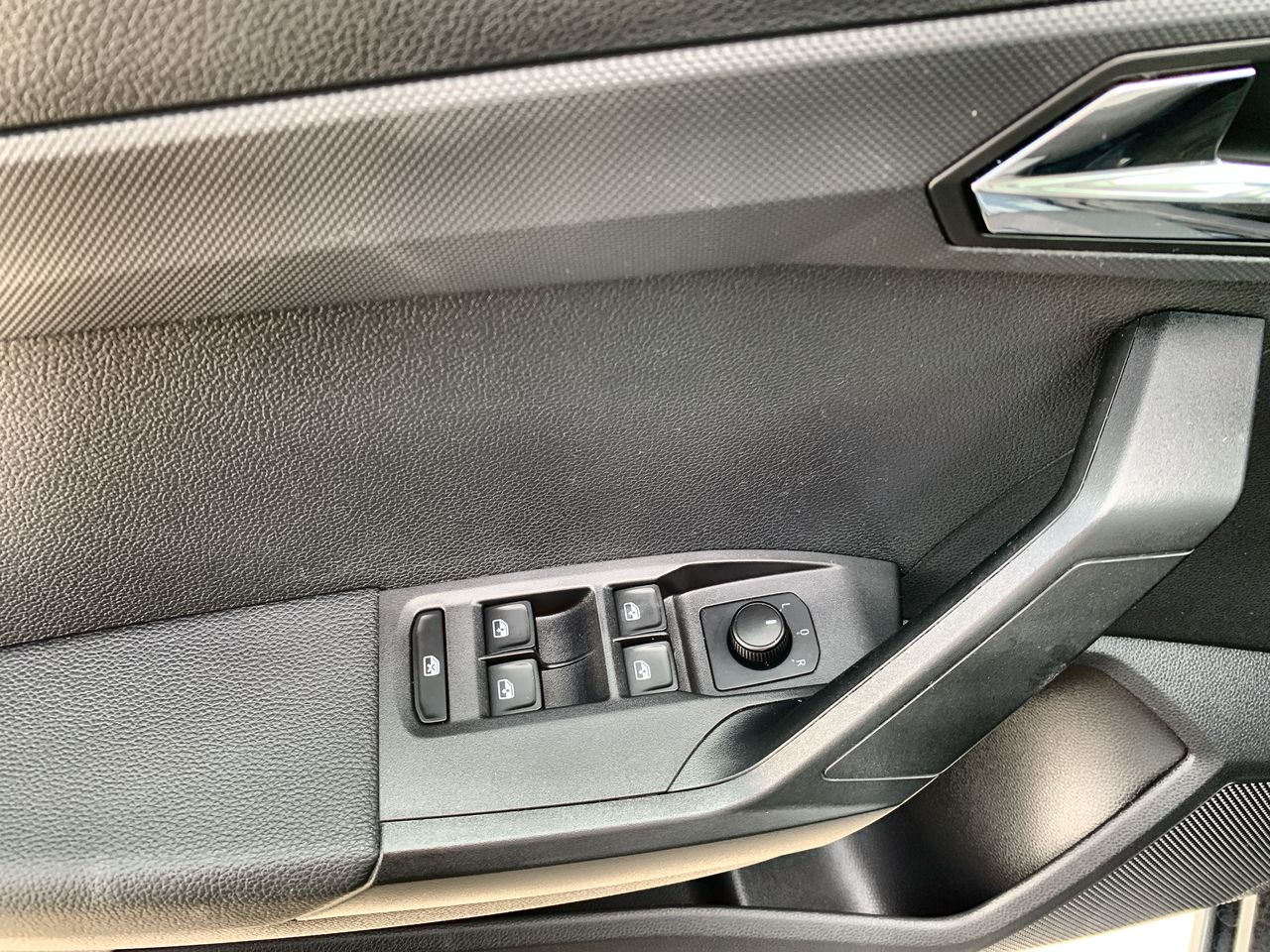 SEAT - 22