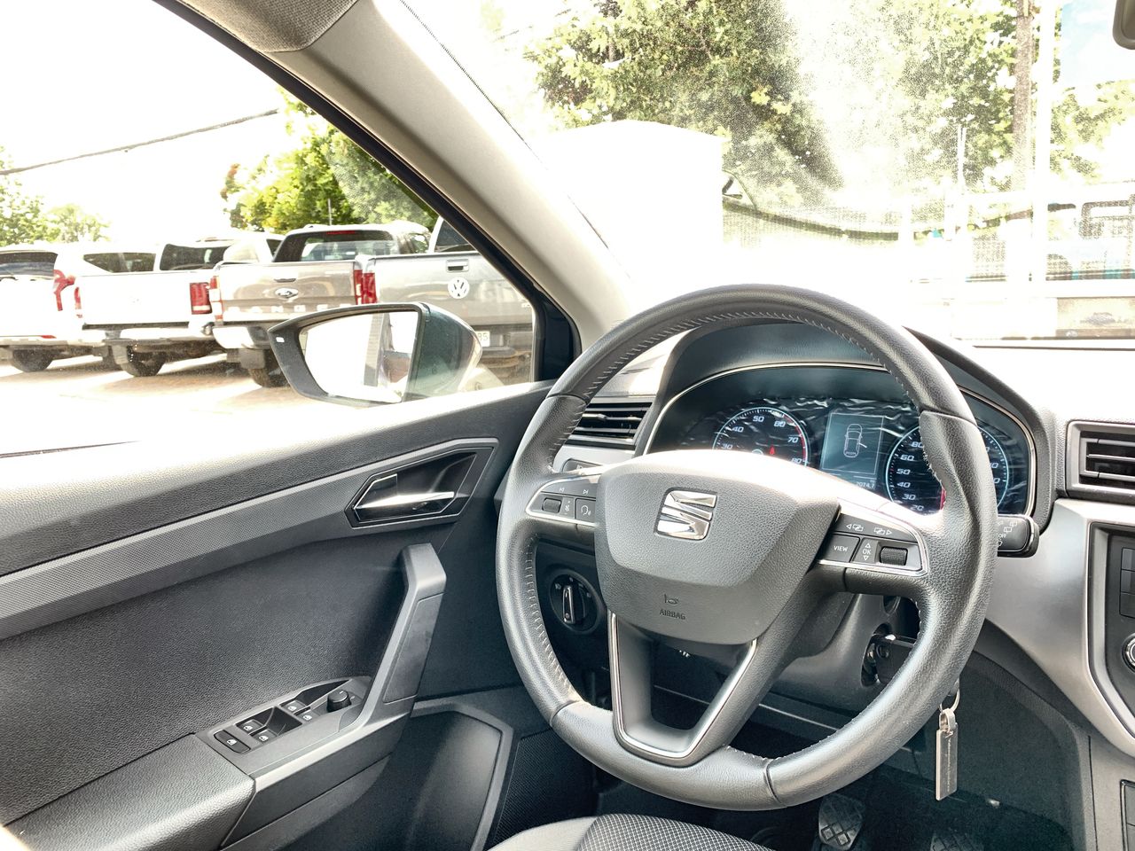 SEAT - 16