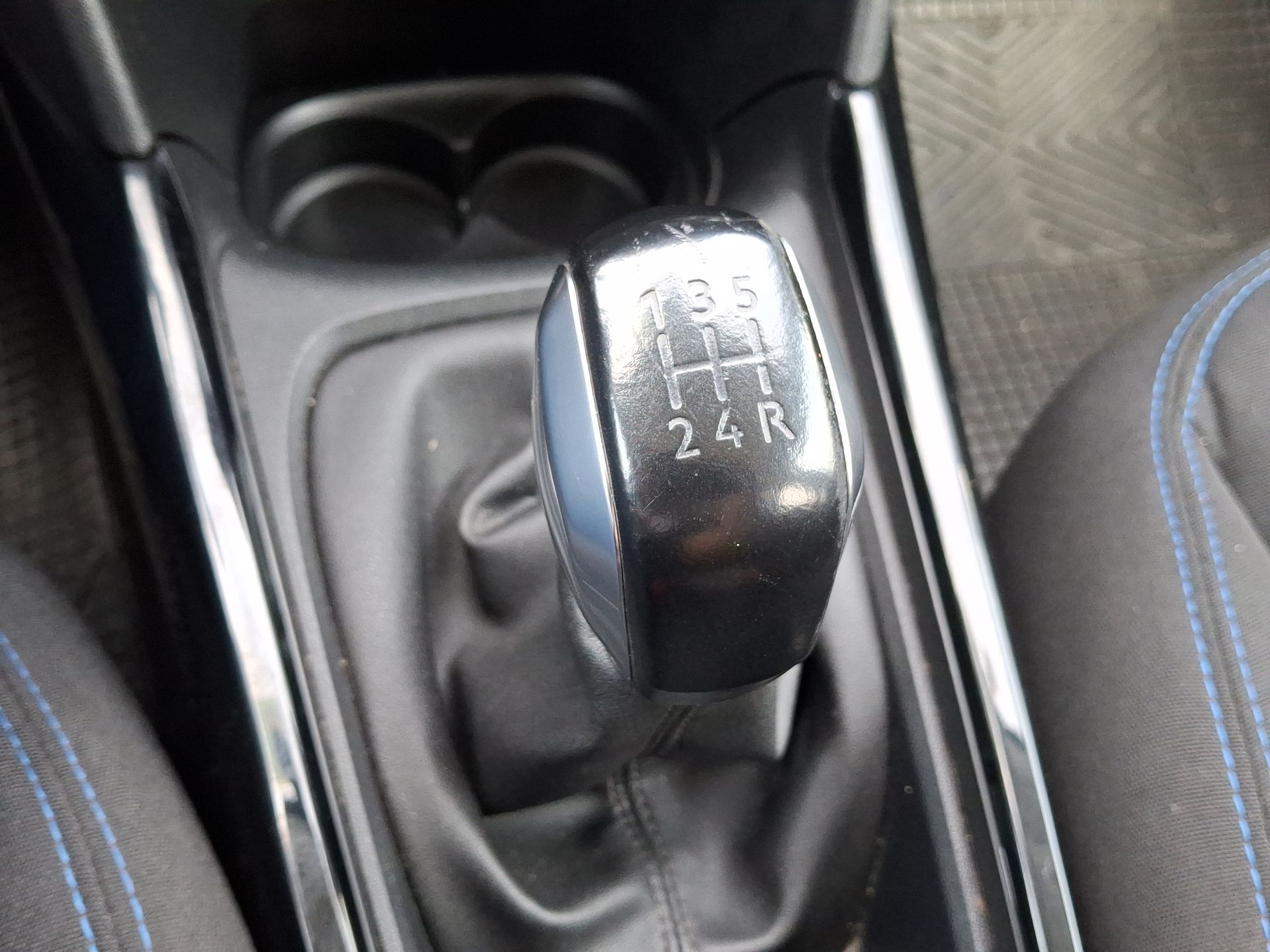 PEUGEOT - 26