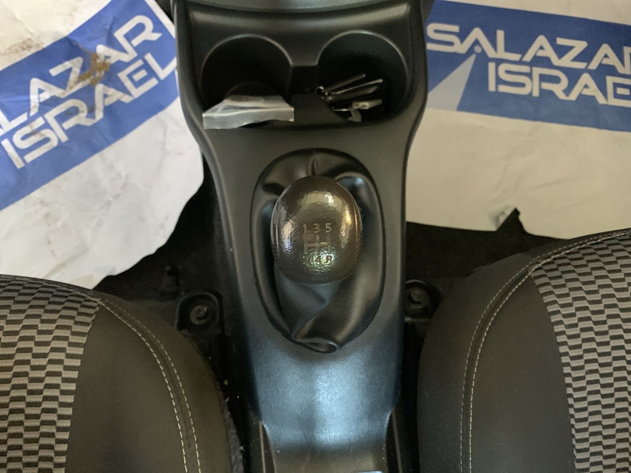NISSAN - 29