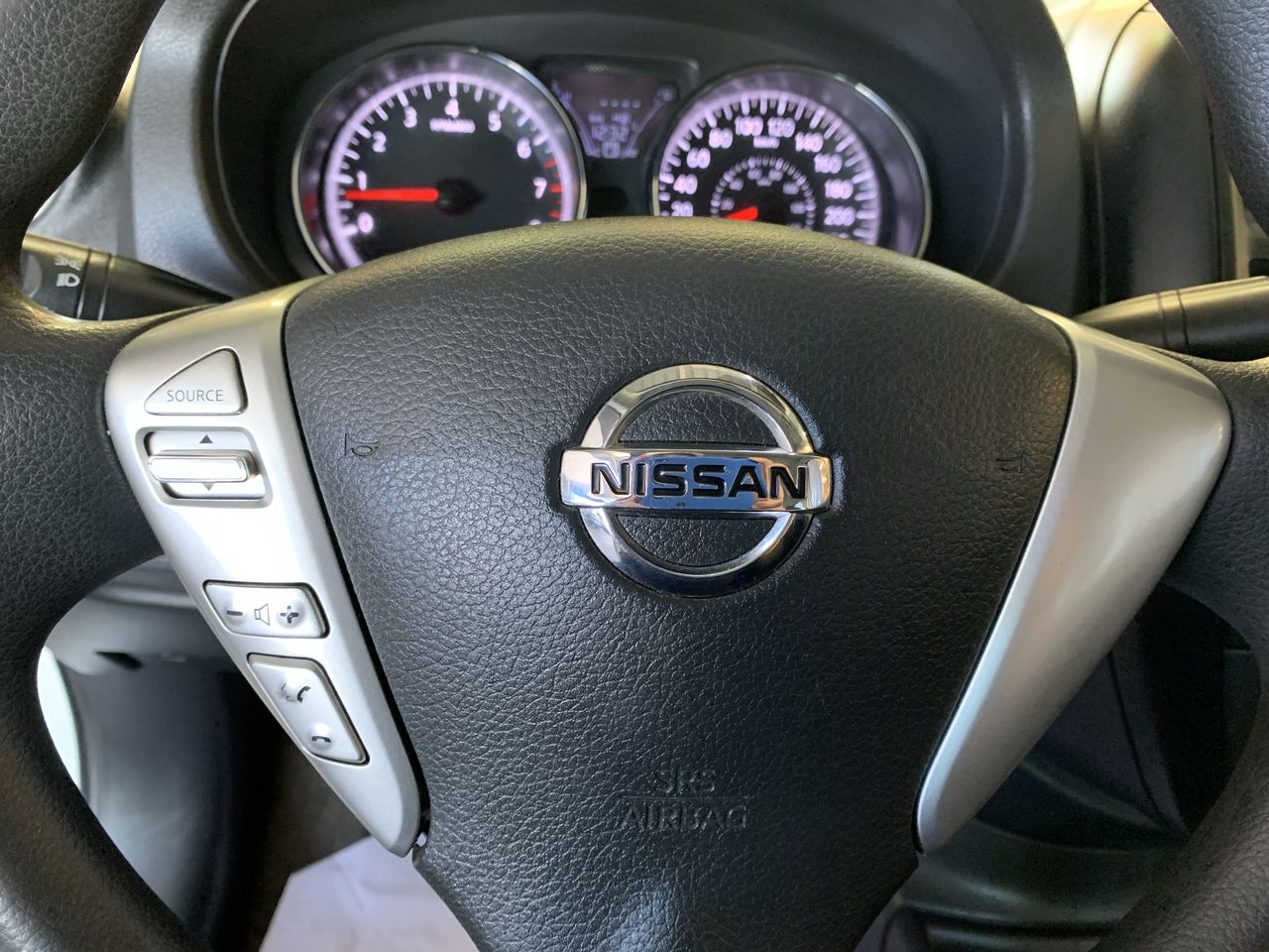 NISSAN - 25