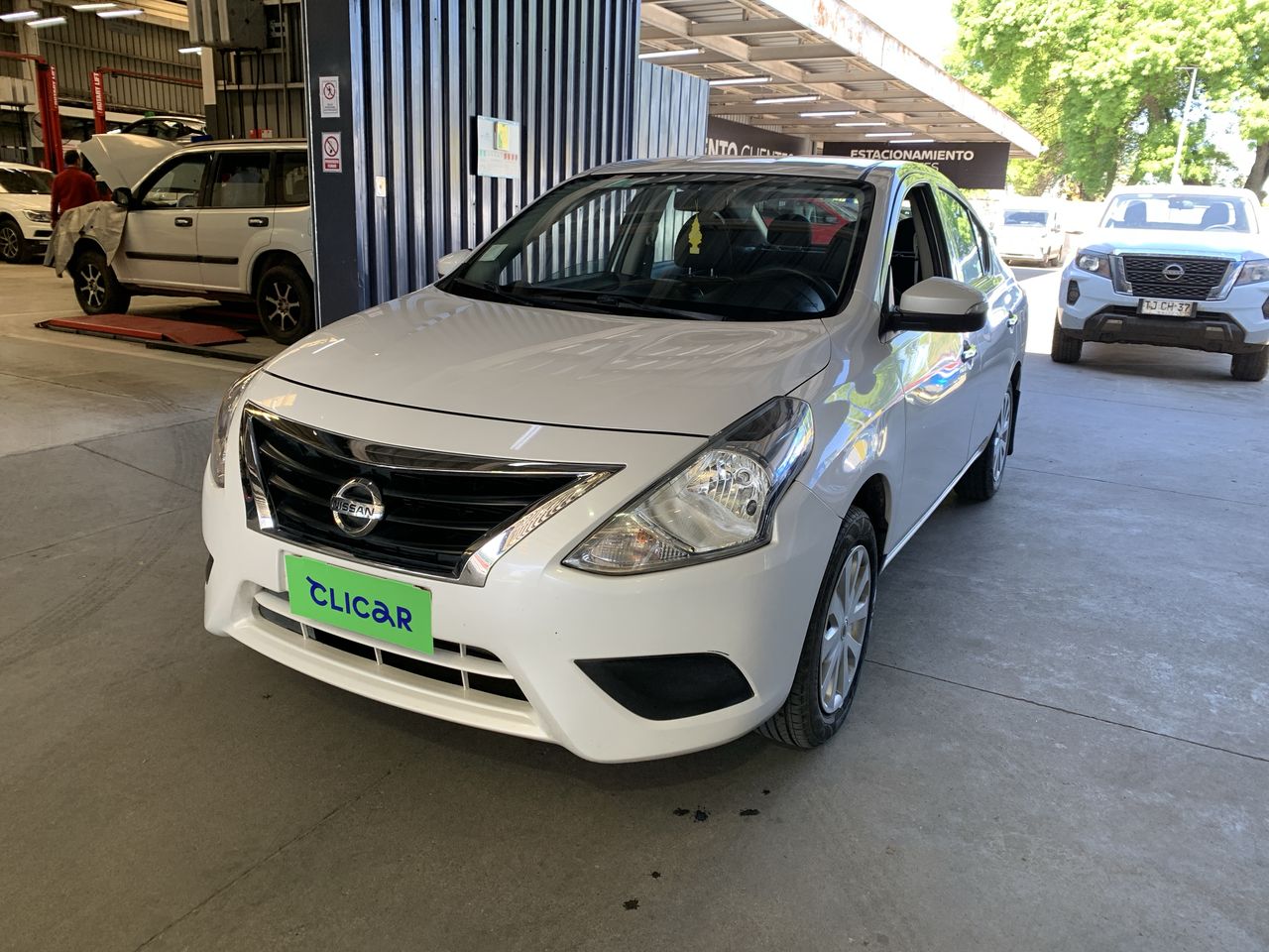 NISSAN - 5