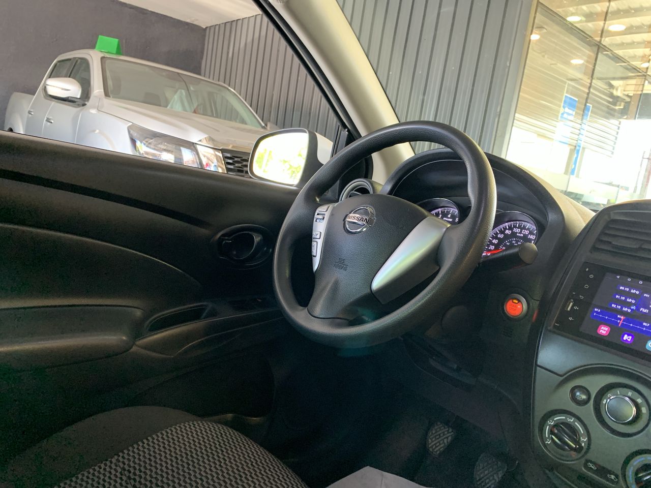 NISSAN - 15