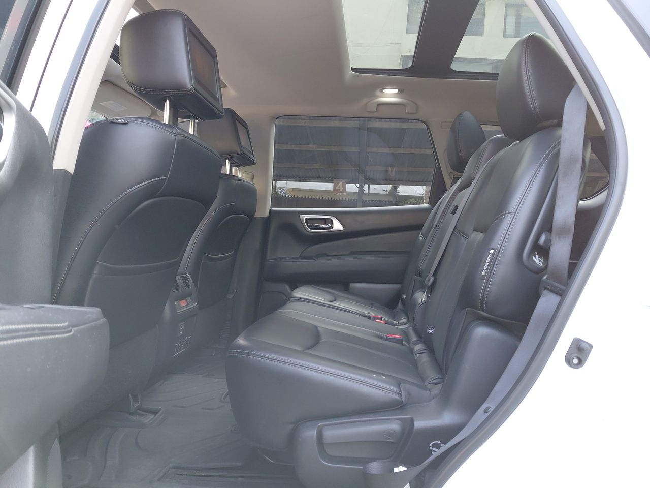NISSAN - 5