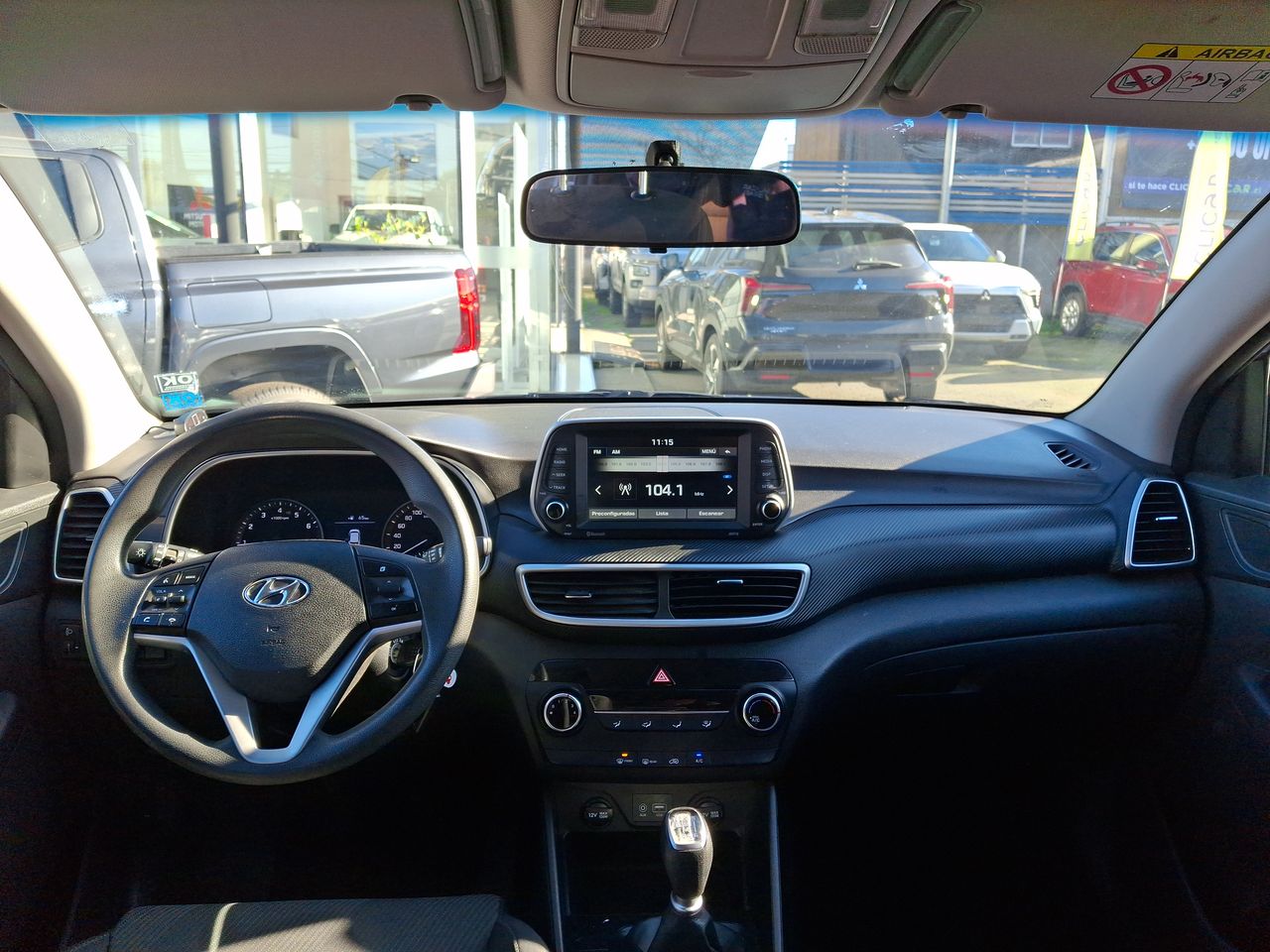 HYUNDAI - 23