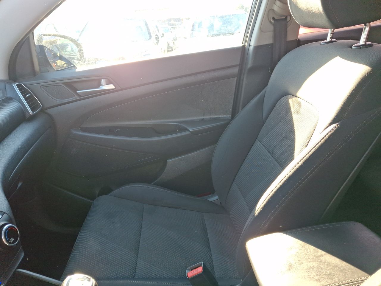 HYUNDAI - 24