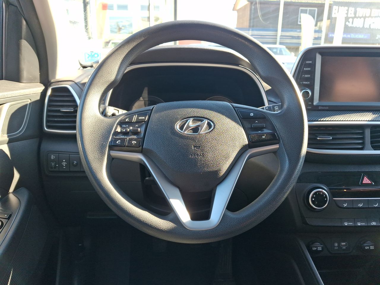 HYUNDAI - 16