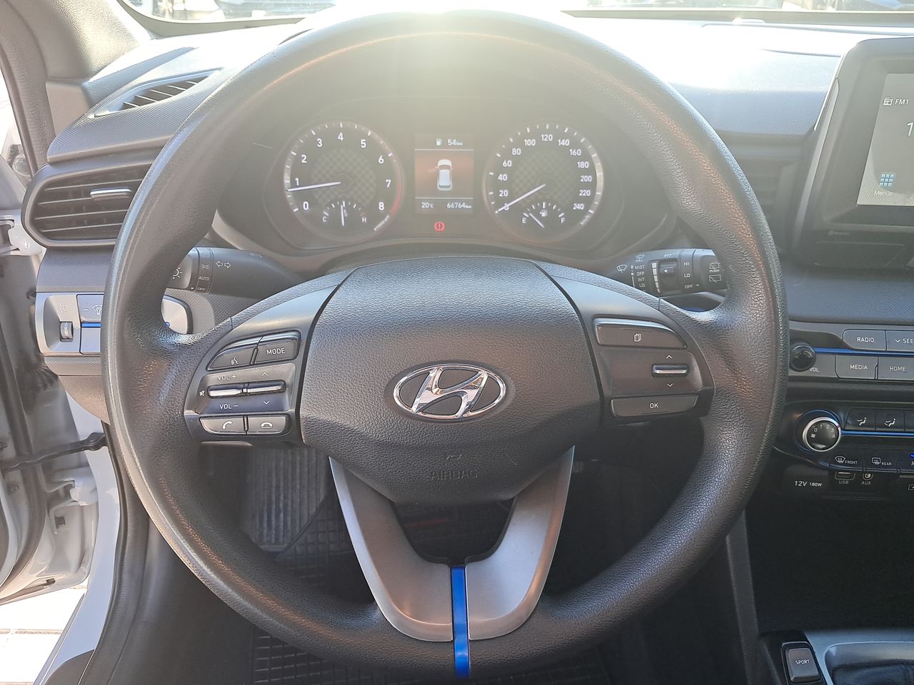 HYUNDAI - 24