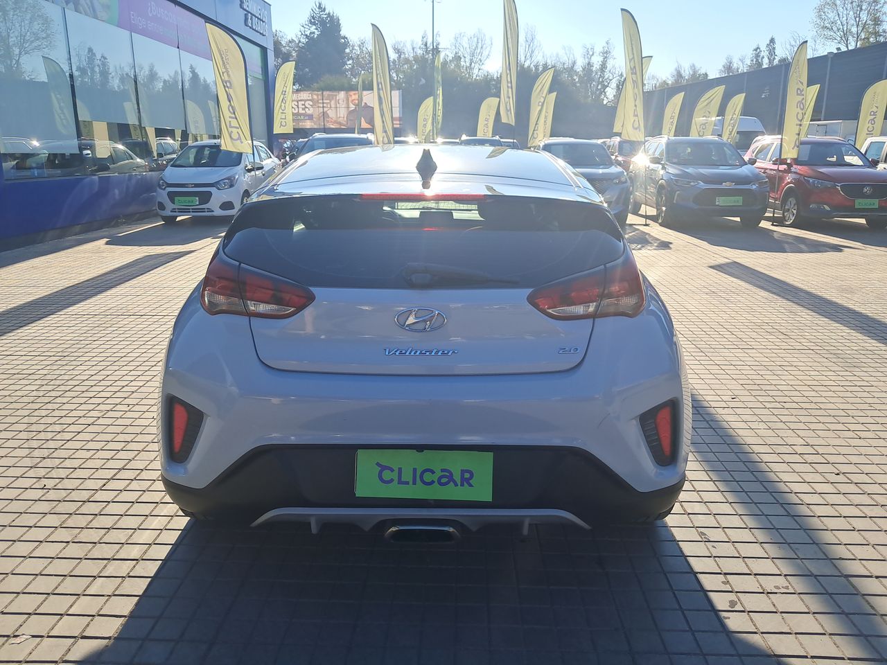 HYUNDAI - 6