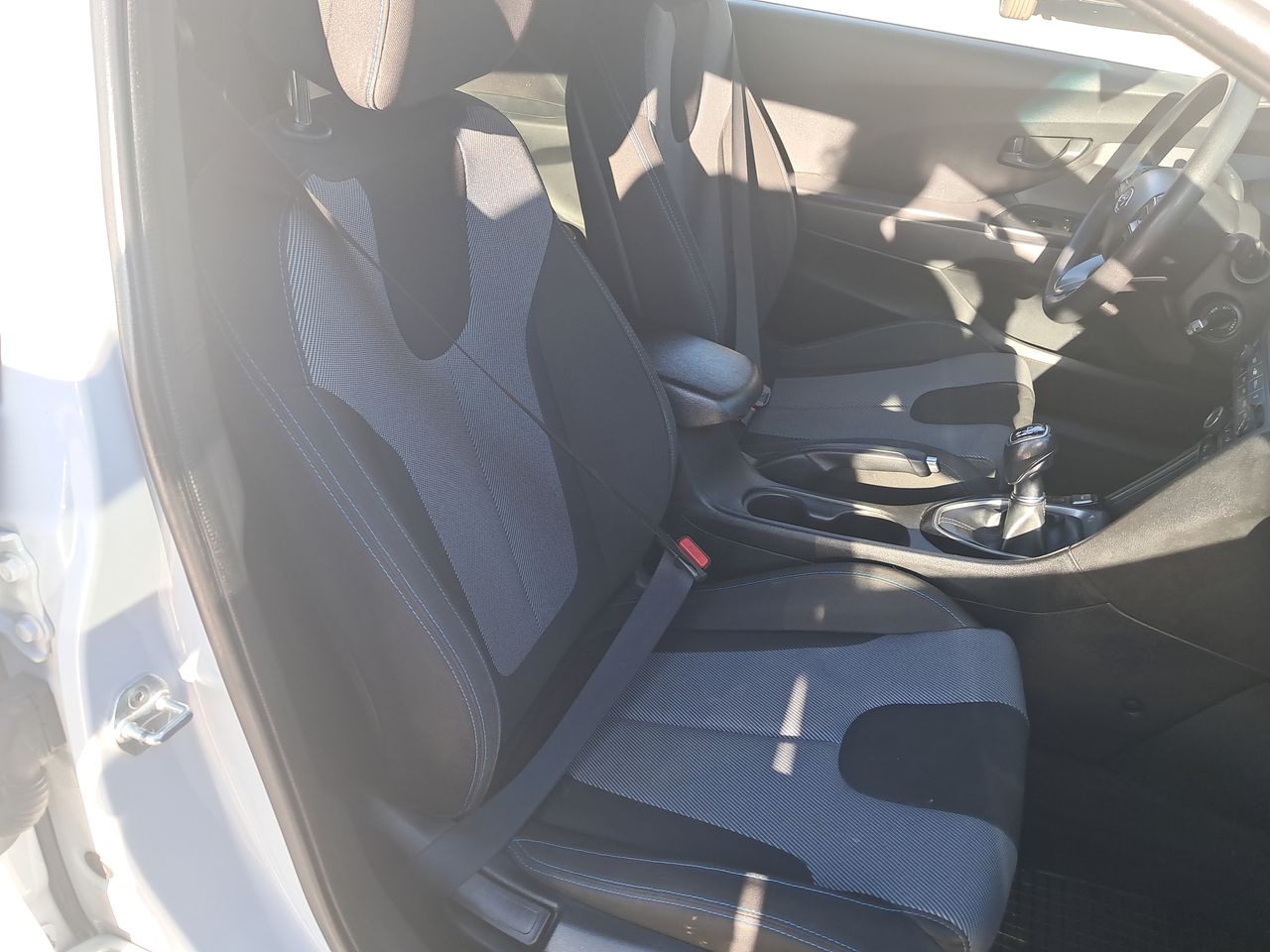 HYUNDAI - 32