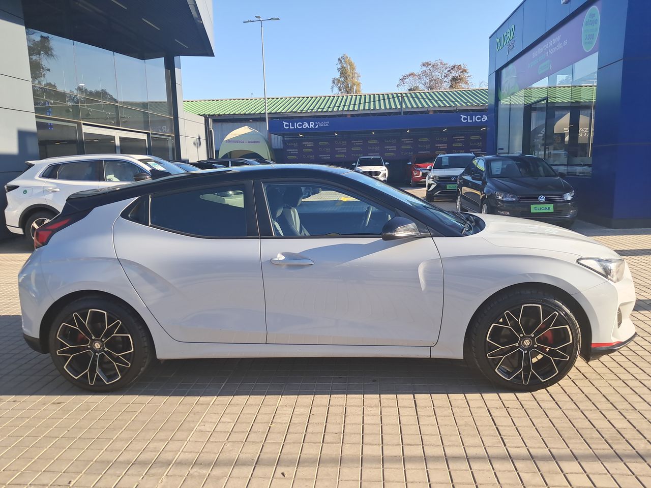 HYUNDAI - 8