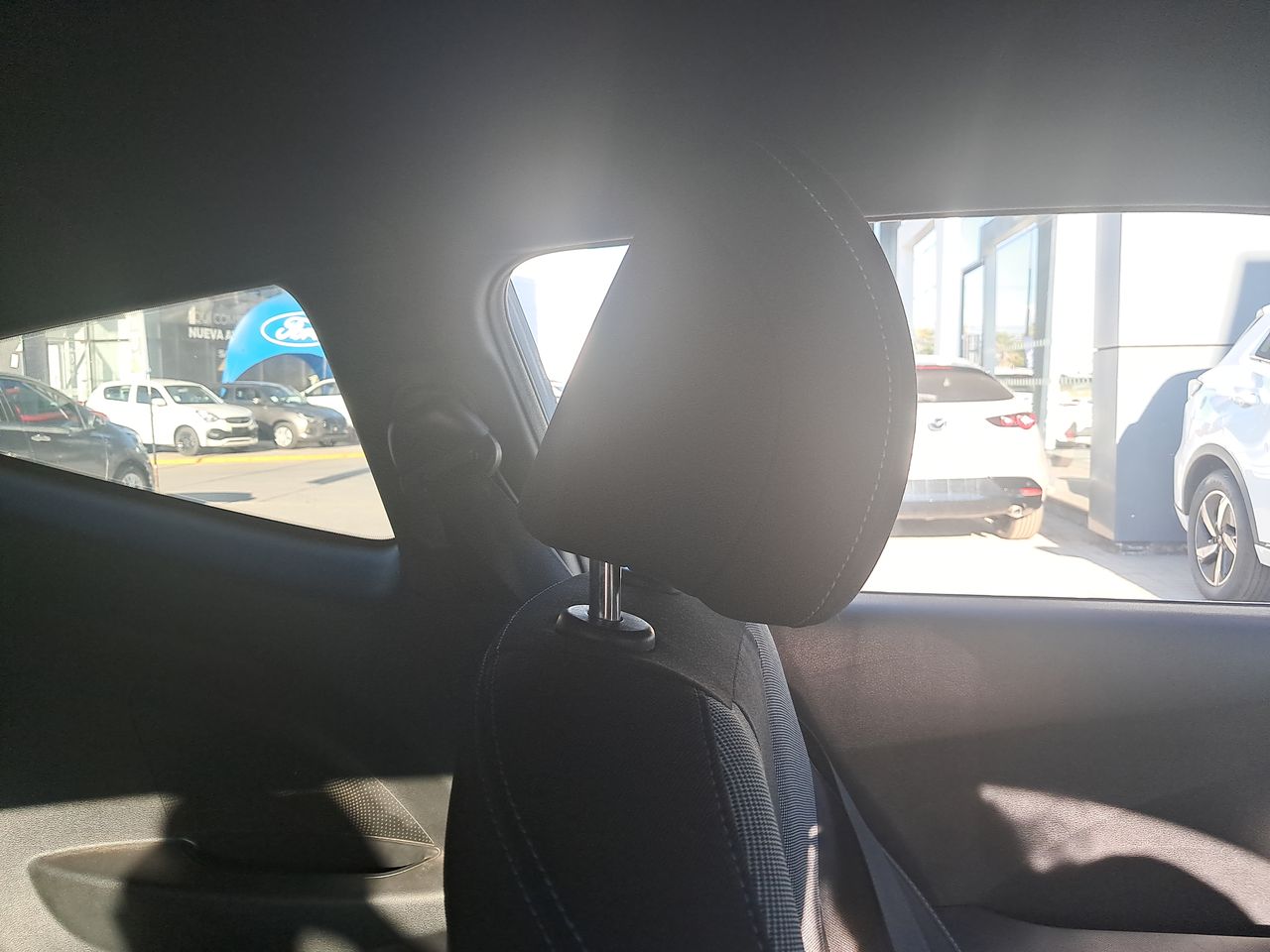 HYUNDAI - 15