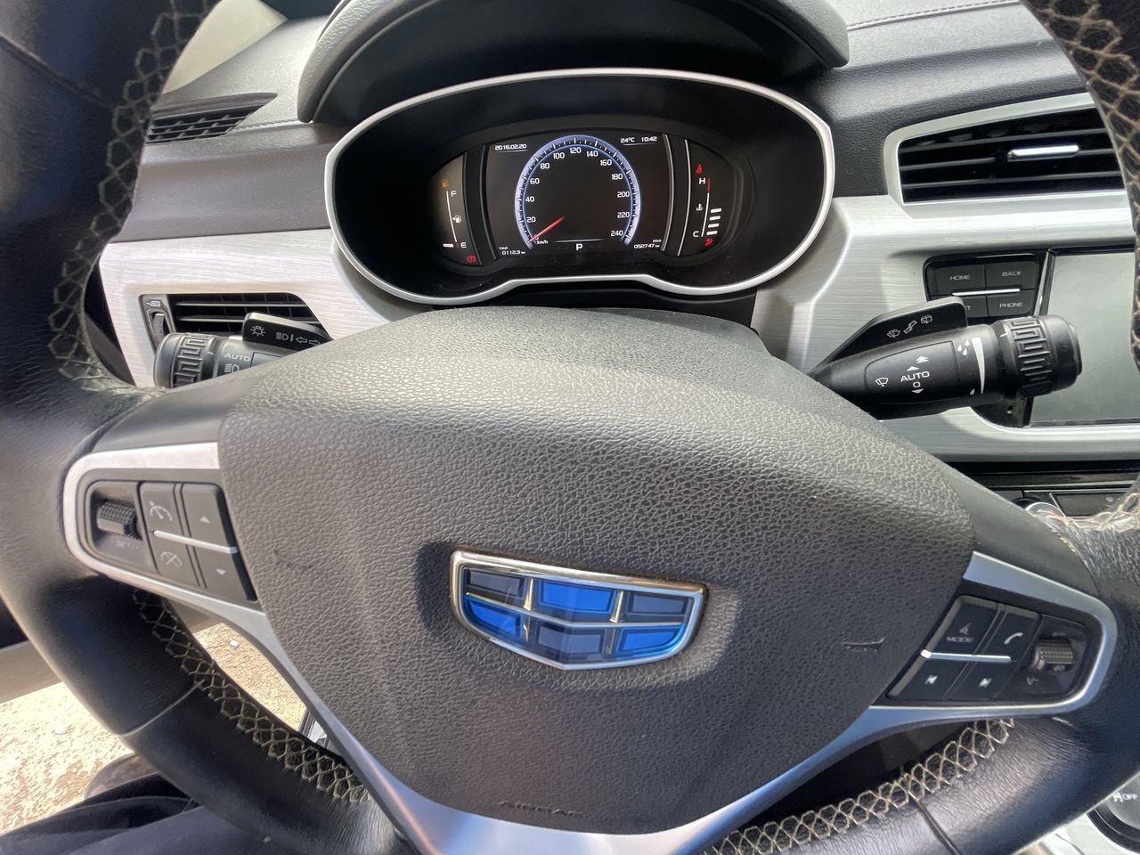 GEELY - 24