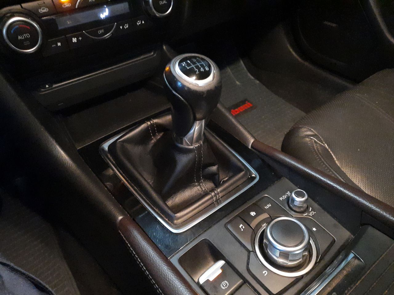MAZDA - 24