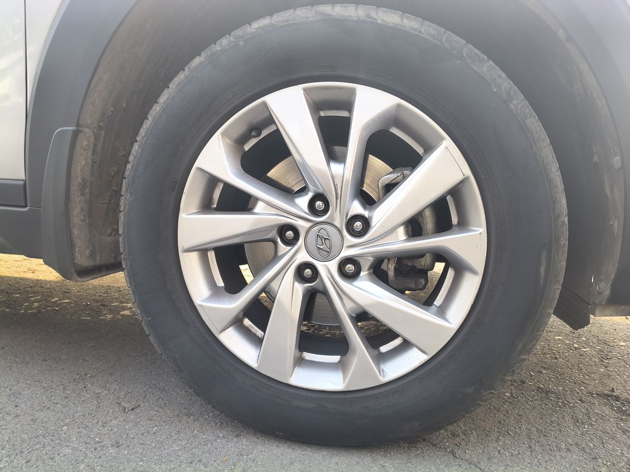 HYUNDAI - 9