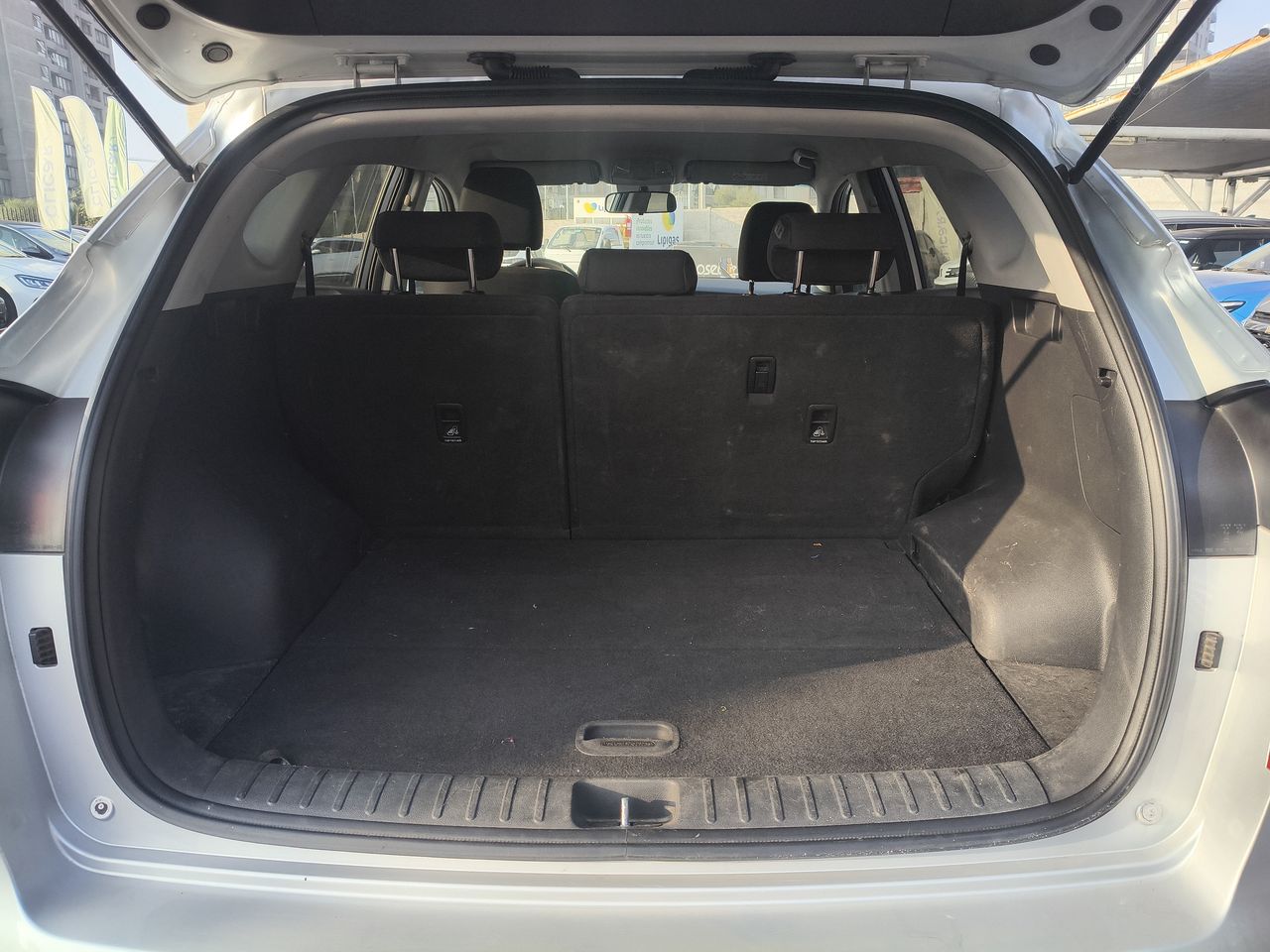 HYUNDAI - 13