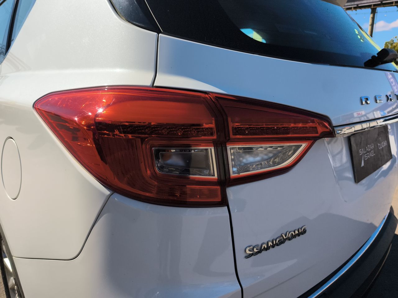 SSANGYONG - 18
