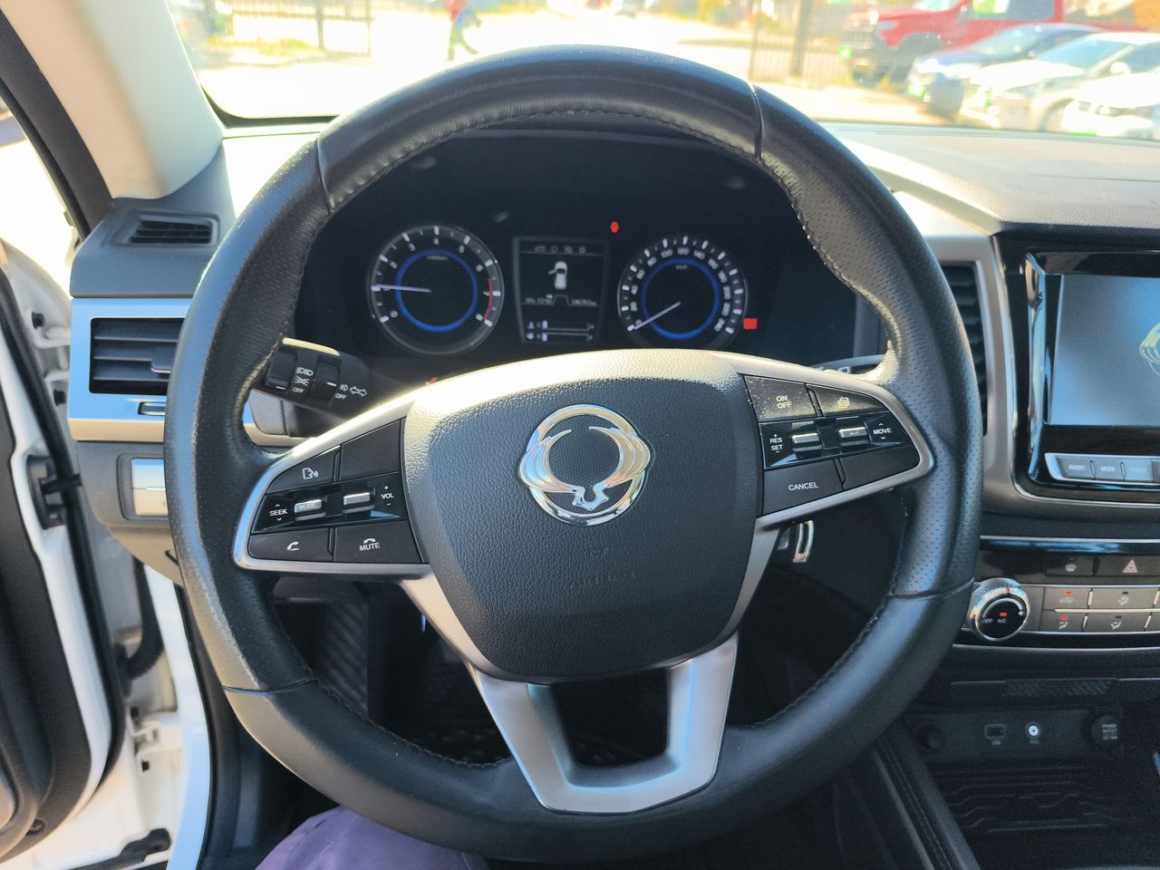 SSANGYONG - 23