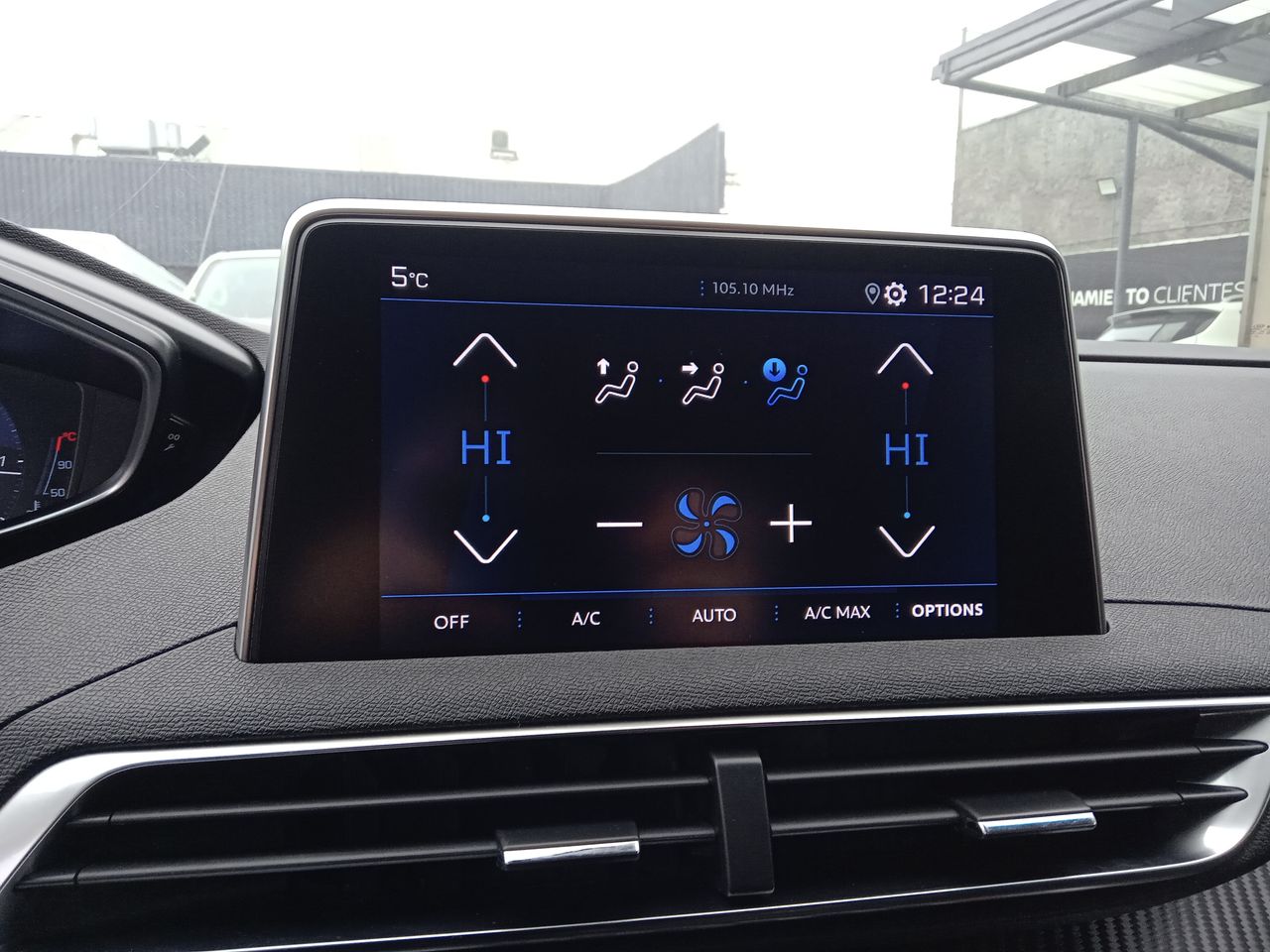Audi Q2 — foto 19 de 25