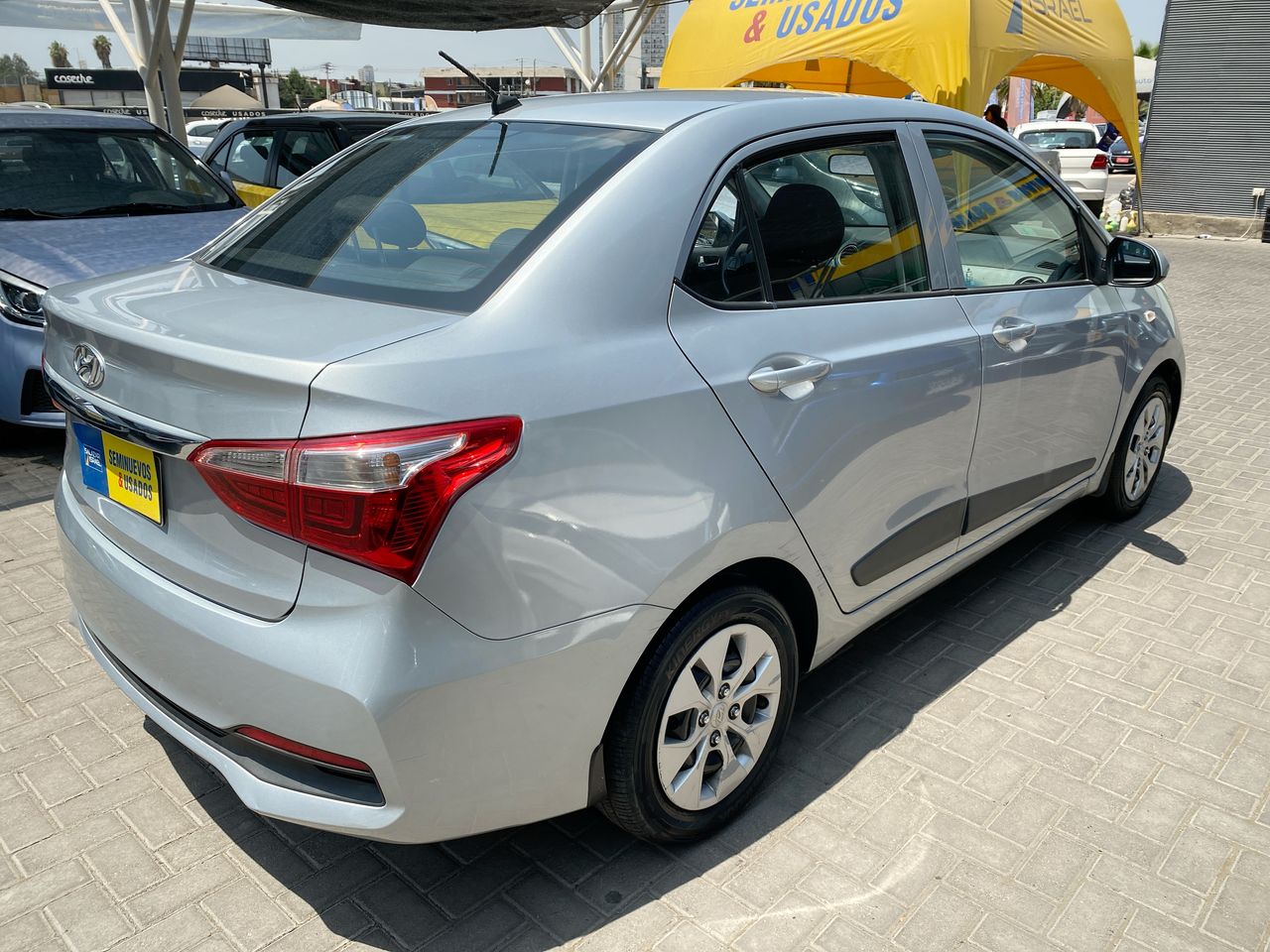 HYUNDAI - 10
