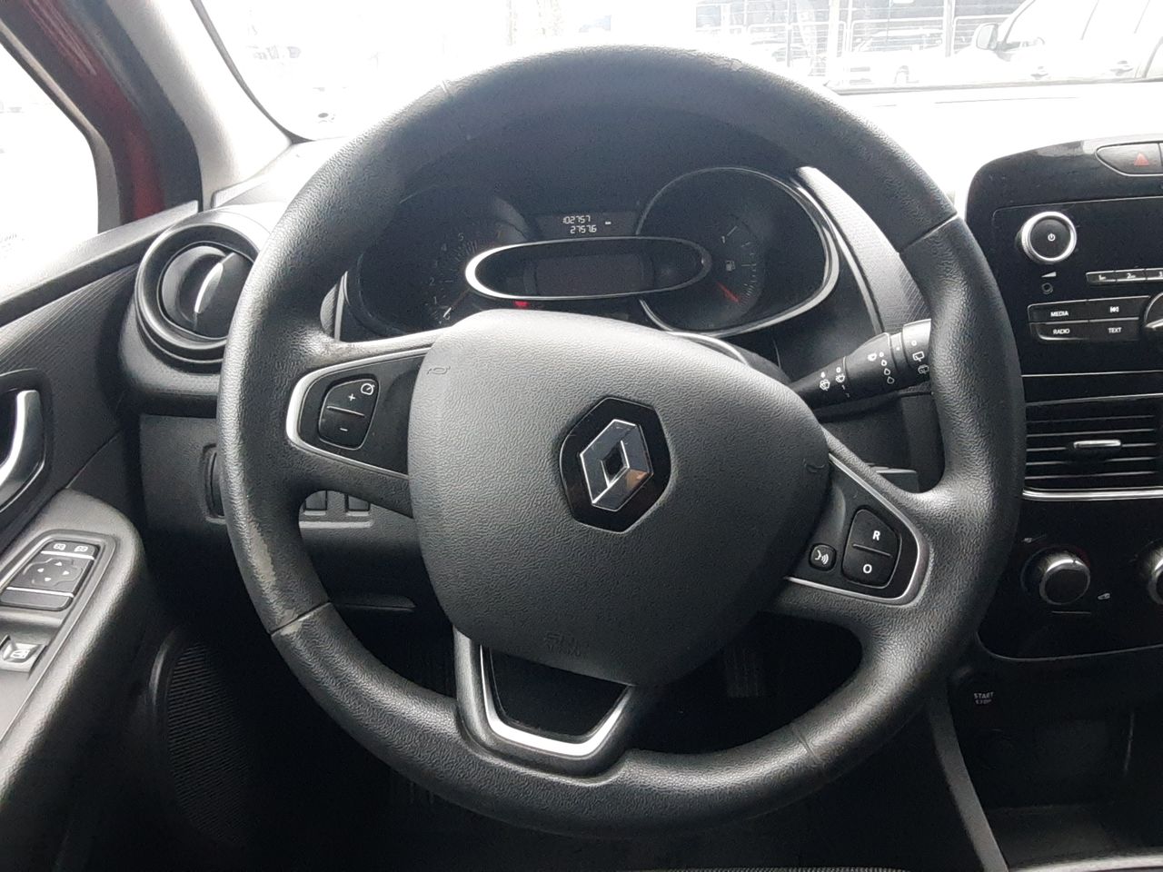 RENAULT - 18