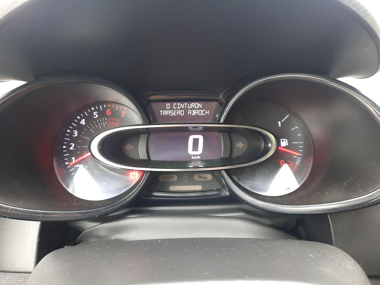 RENAULT - 20