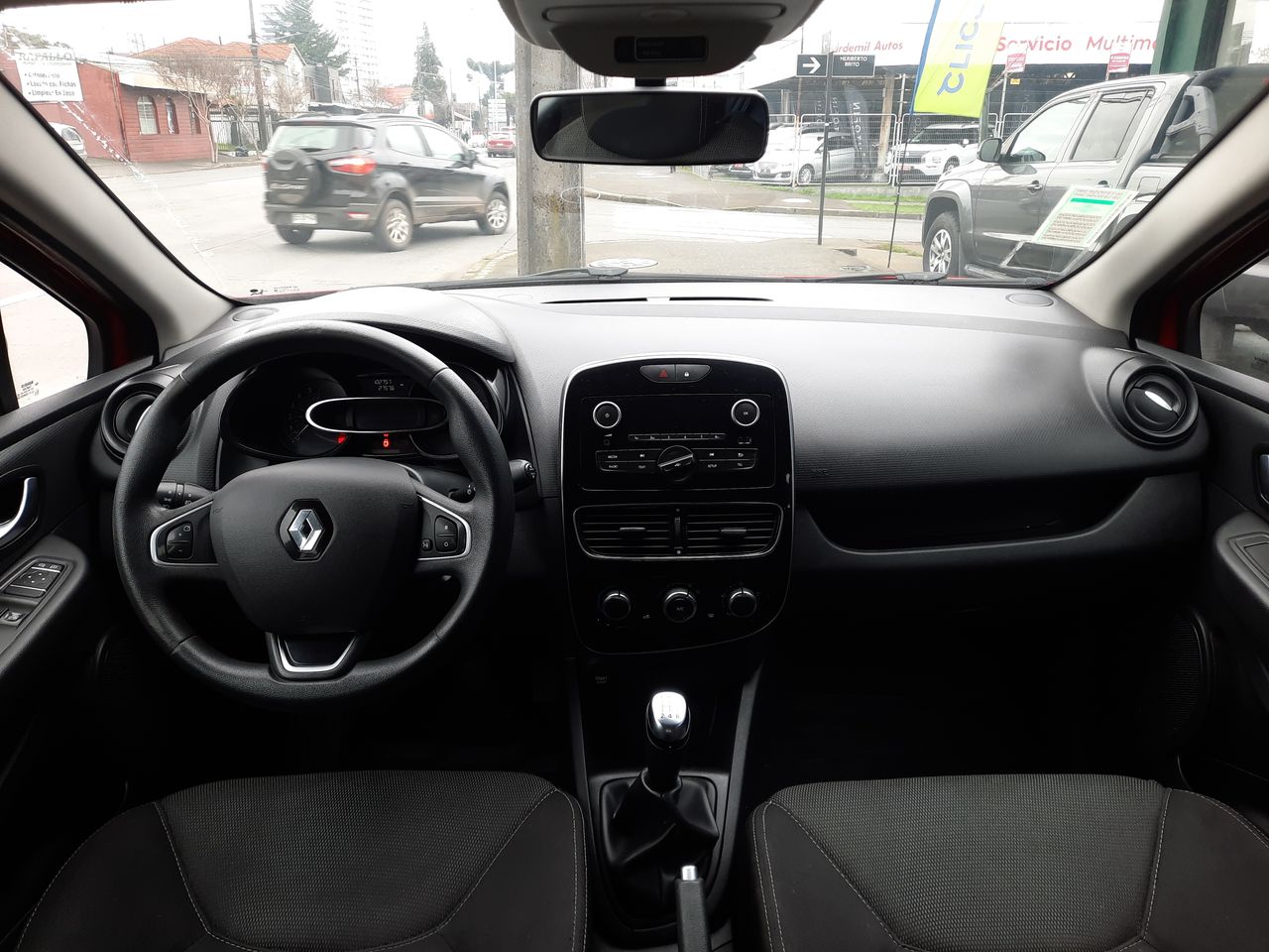RENAULT - 1