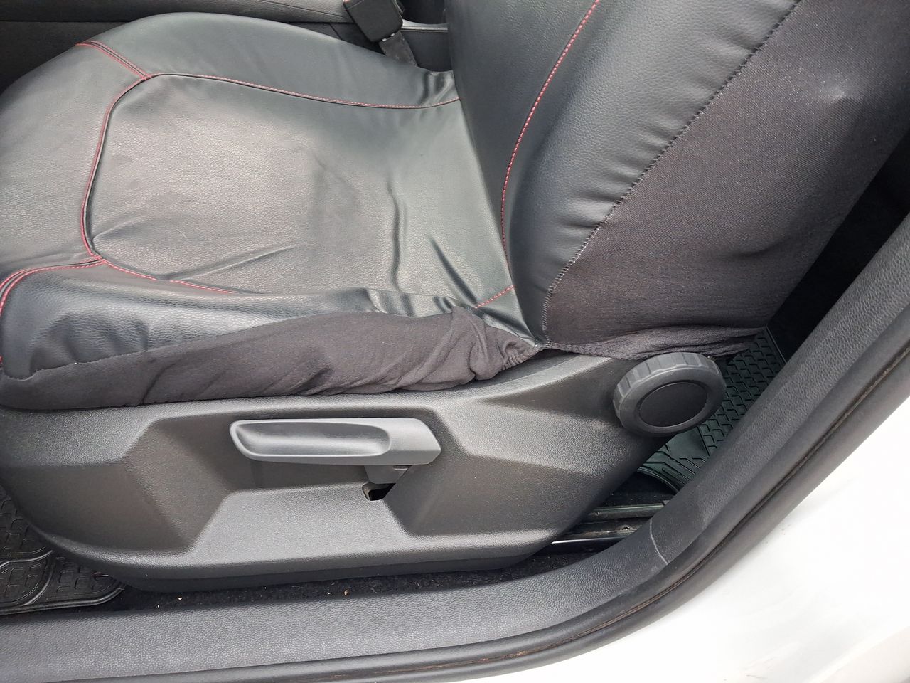 SEAT Ateca — foto 15 de 28