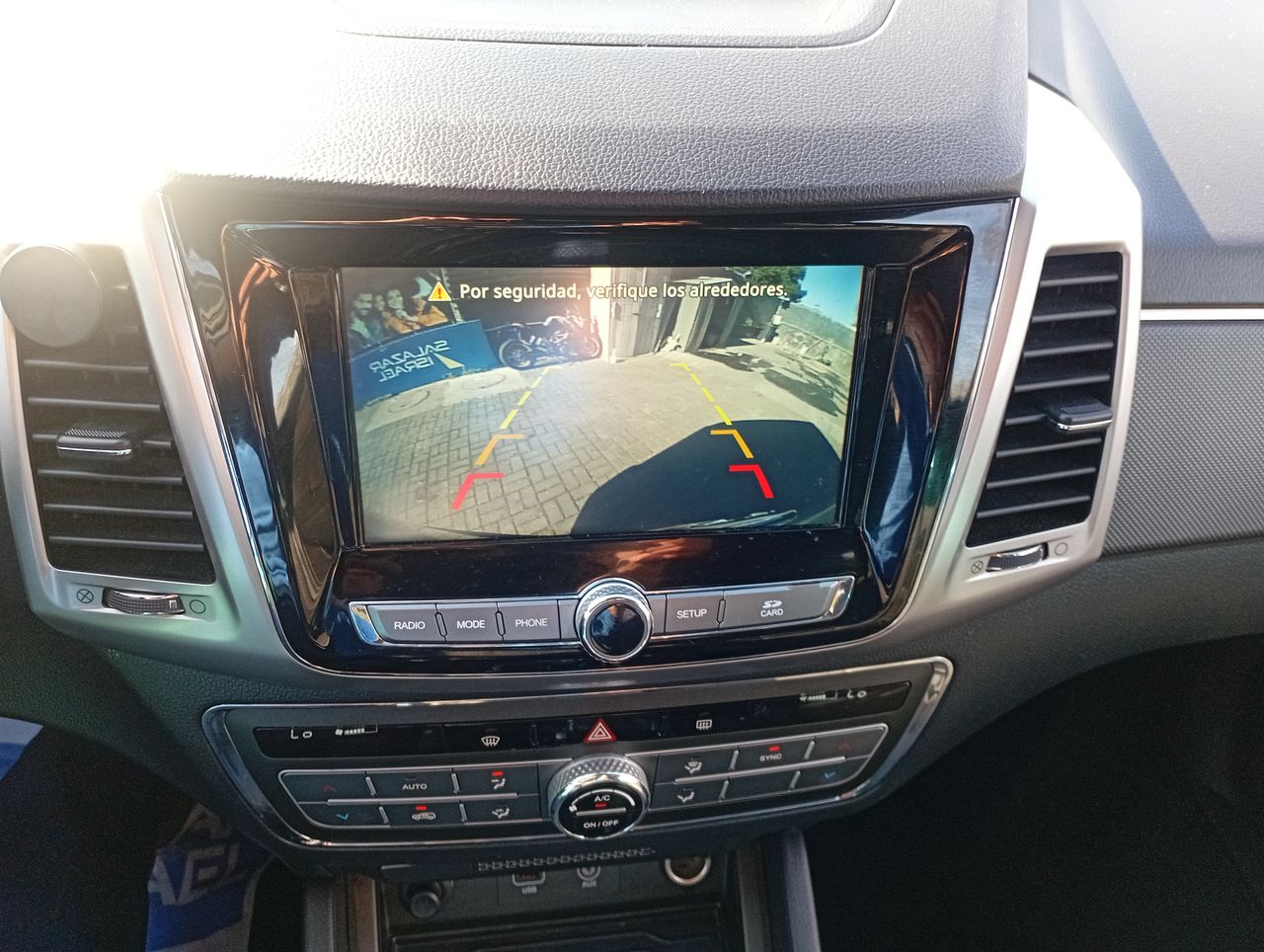 SSANGYONG - 26