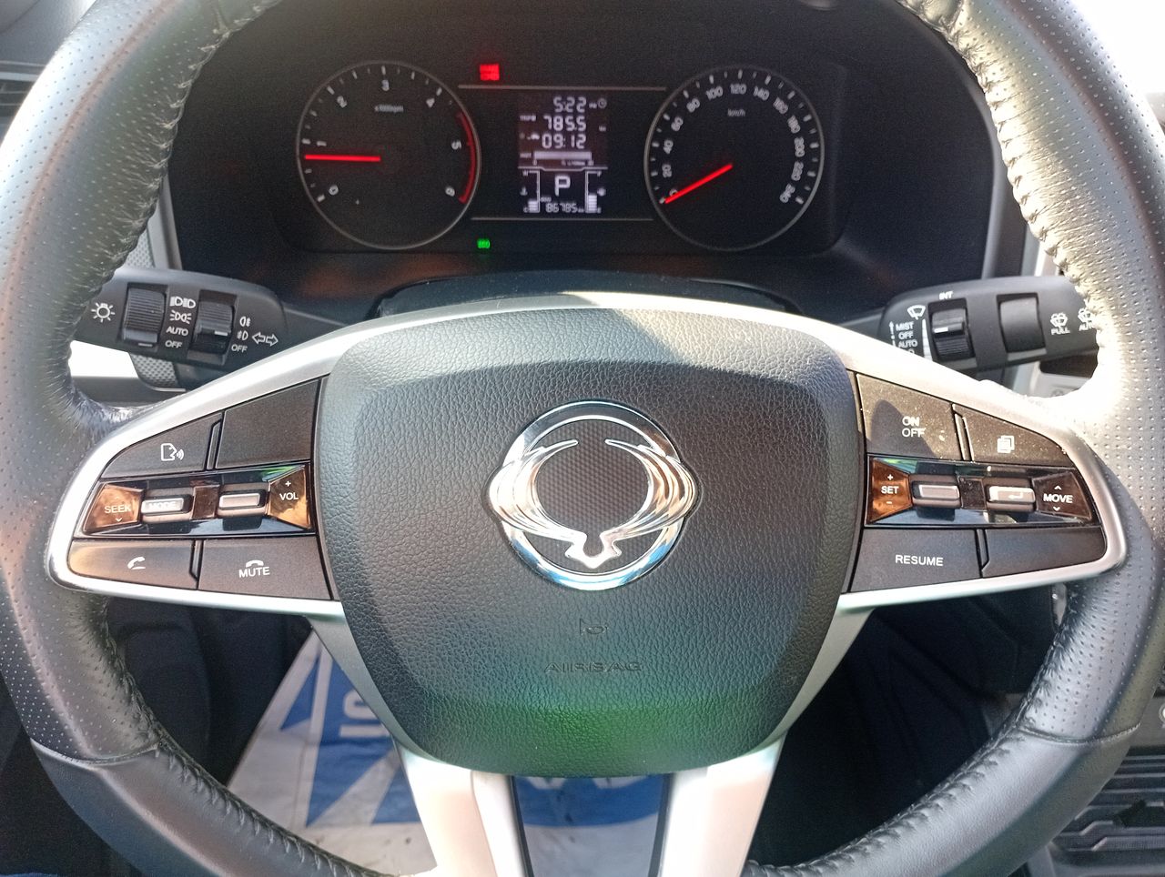 SSANGYONG - 23