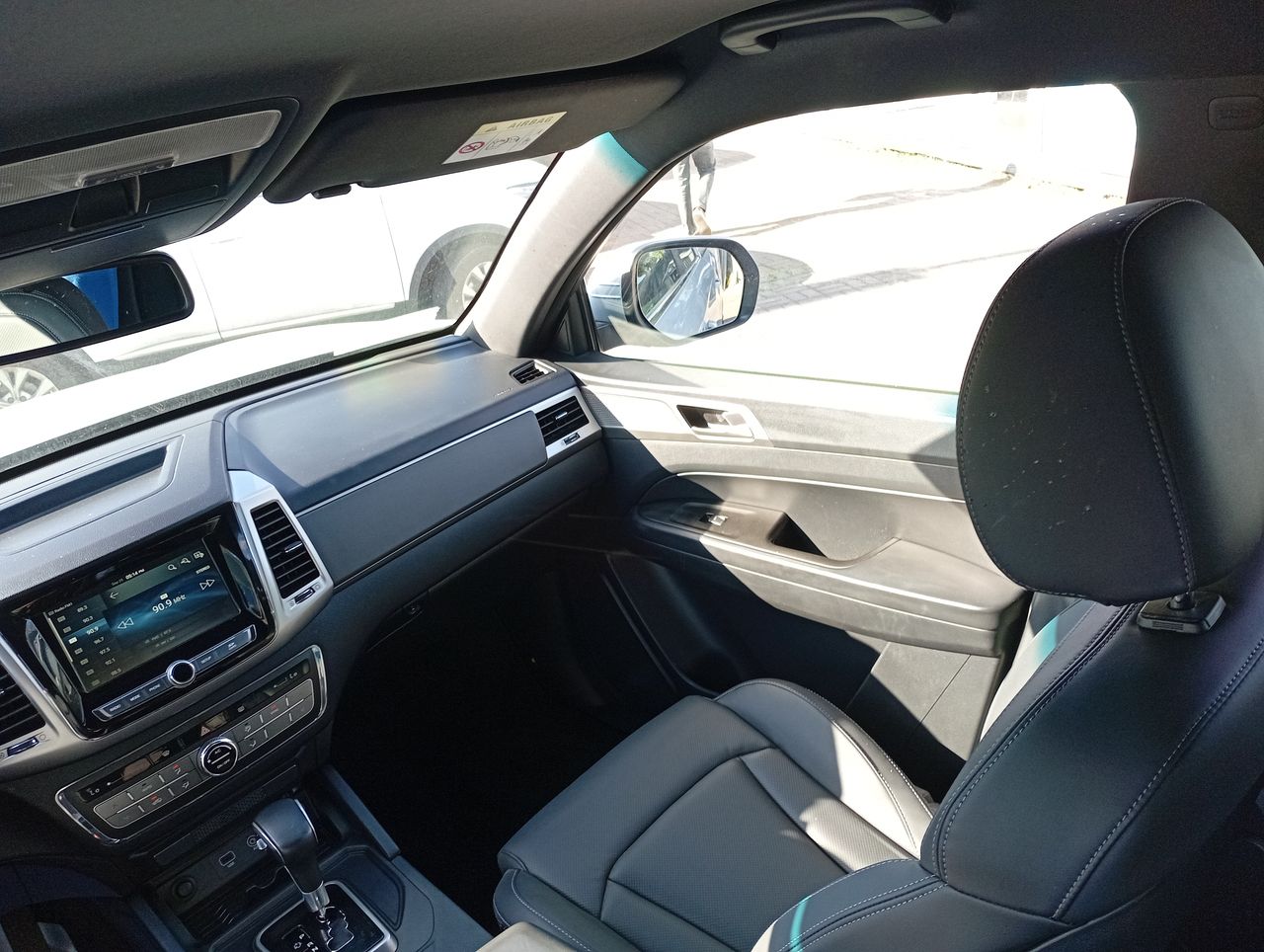 SSANGYONG - 10